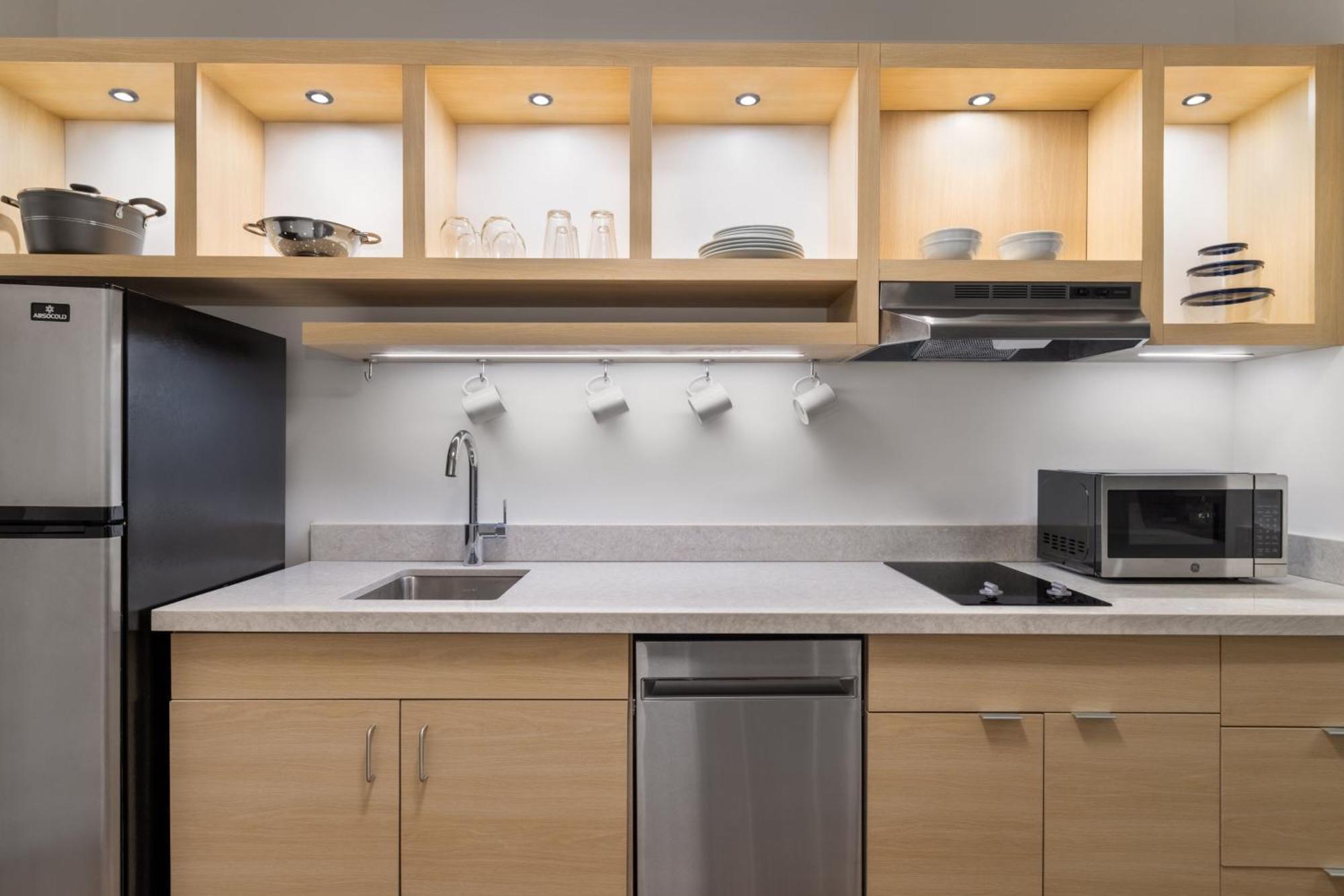 Towneplace Suites By Marriott Geneva At Spire Academy Eksteriør billede