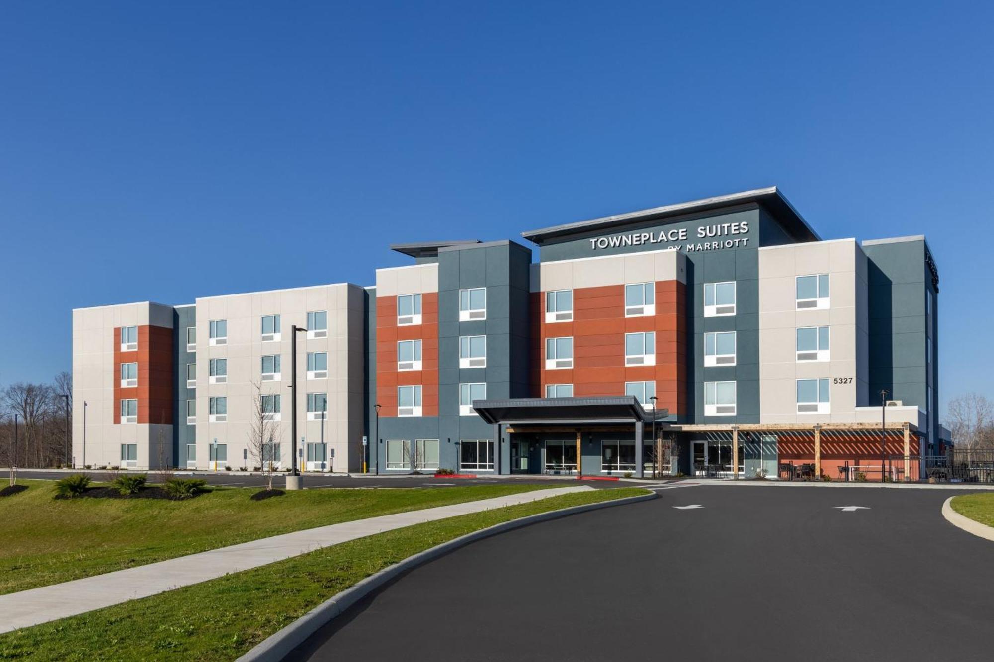 Towneplace Suites By Marriott Geneva At Spire Academy Eksteriør billede