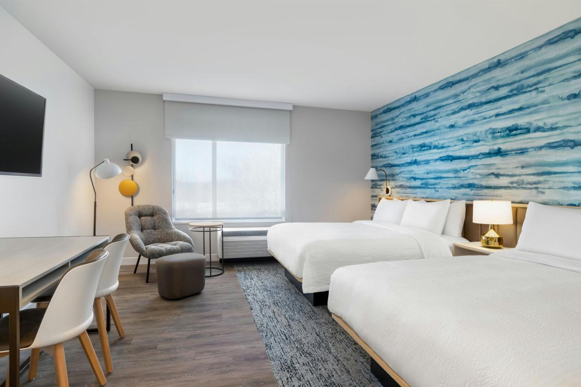 Towneplace Suites By Marriott Geneva At Spire Academy Eksteriør billede